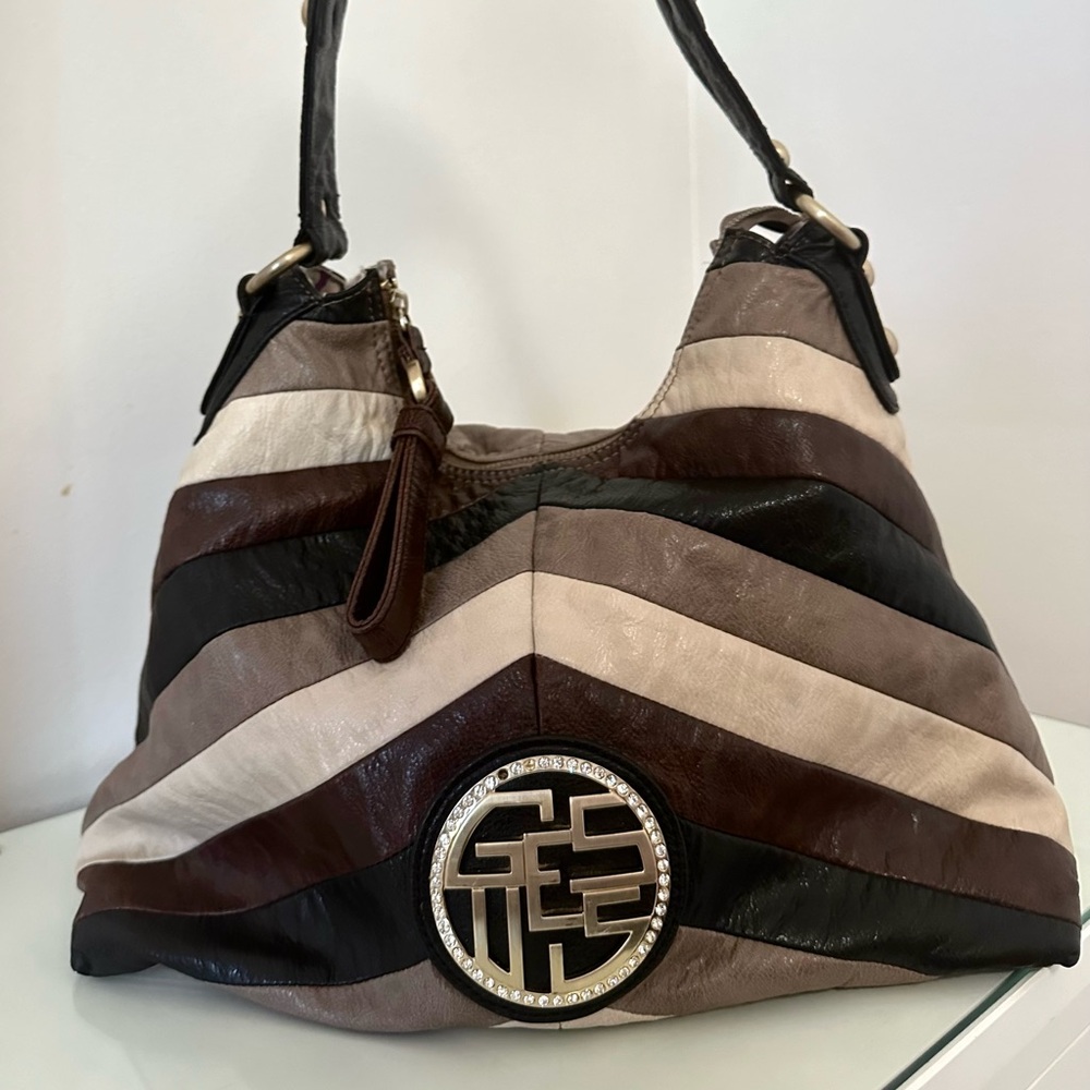 GUESS Genuine Leather Shoulder Bag Brown Black